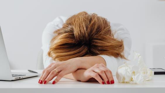 Cambio di stagione e concentrazione: perché ci sentiamo più lenti mentalmente? Cambio di stagione e concentrazione: perché ci sentiamo più lenti mentalmente?