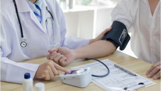 Pressione alta: come tenerla sotto controllo