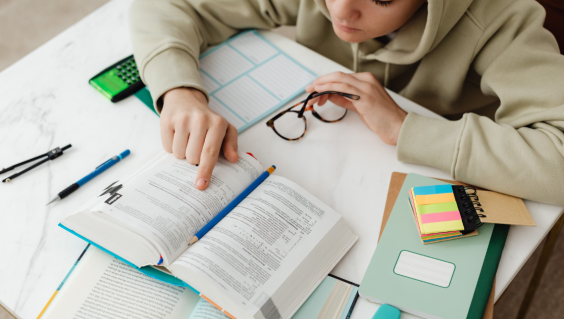 Stress e studio: quali sono gli integratori giusti